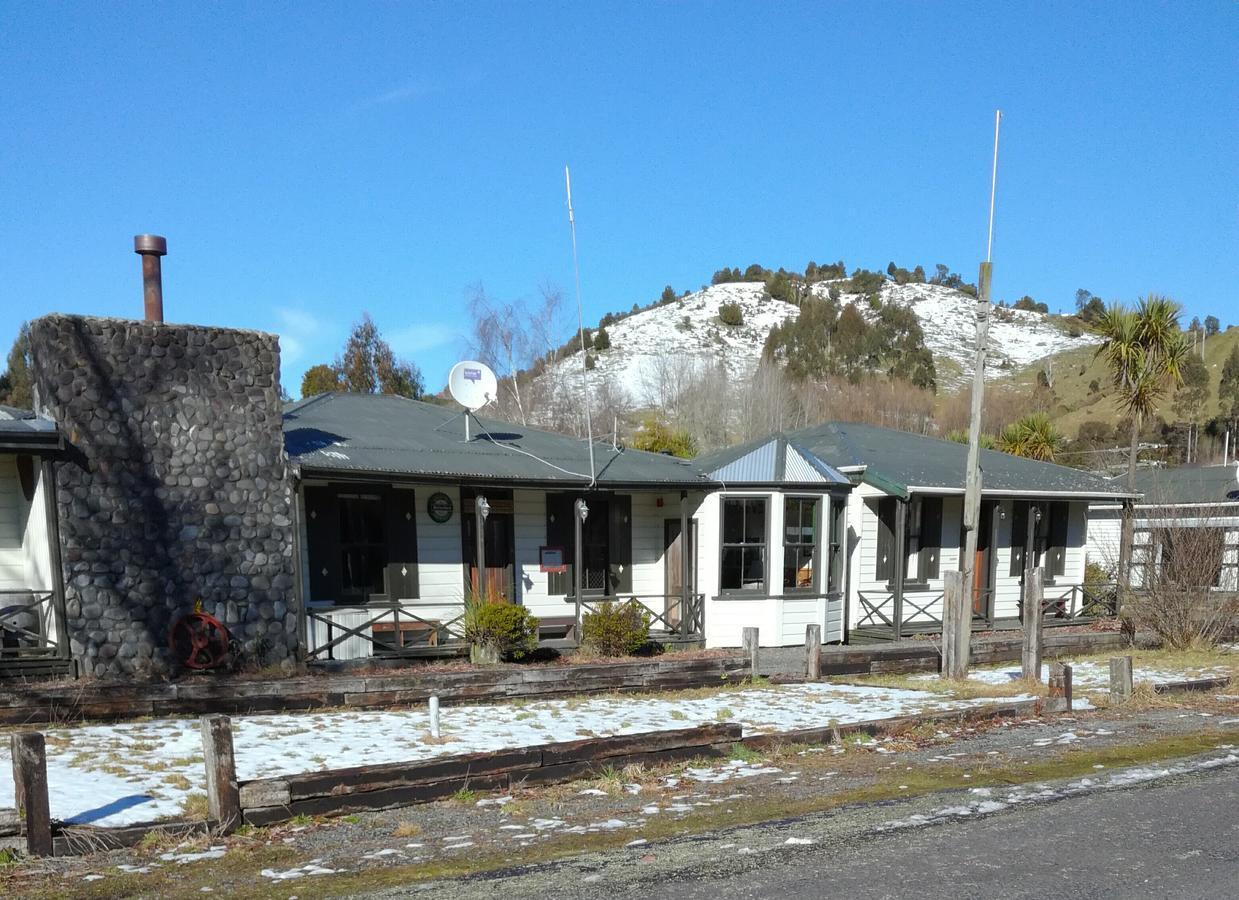 Slalom Lodge Raurimu Екстер'єр фото